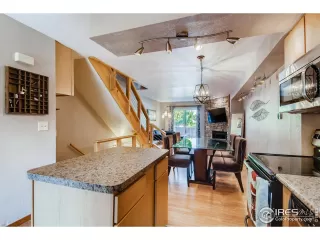 Photo #5: 923664 Listing