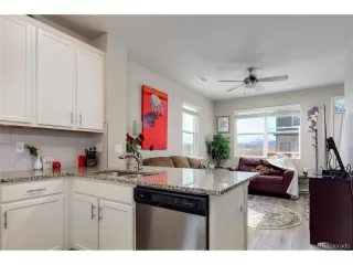 Photo #4: 9237231 Listing