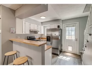 Photo #4: 9237764 Listing