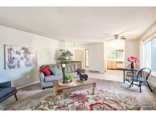 Photo #4: 923799 Listing