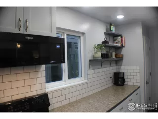 Photo #6: 923843 Listing