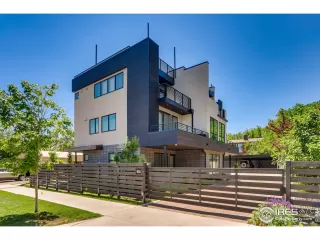 Photo #3: 923845 Listing