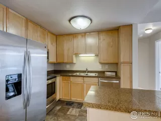 Photo #3: 923871 Listing