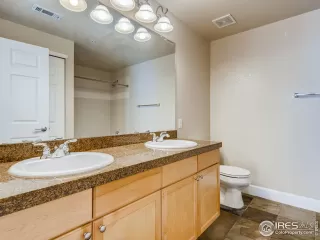 Photo #6: 923871 Listing