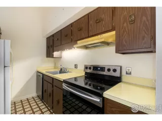 Photo #5: 923910 Listing 