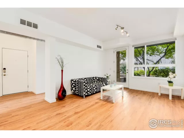 MLS: 923937 Condo For Sale