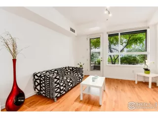 Photo #1: 923937 Listing