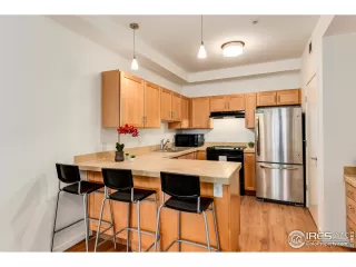 Photo #5: 923937 Listing