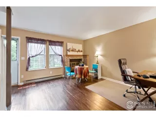 Photo #2: 923991 Listing