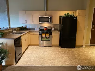 Photo #5: 924034 Listing