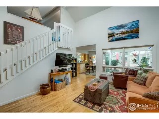 Photo #3: 924050 Listing