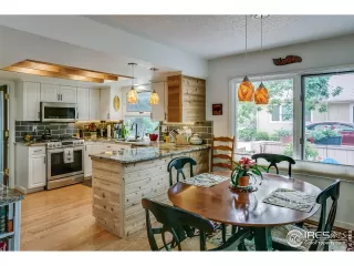 Photo #6: 924050 Listing