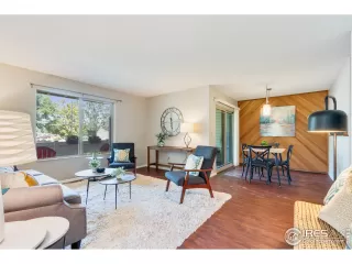 Photo #2: 924070 Listing