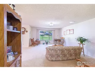 Photo #6: 924109 Listing