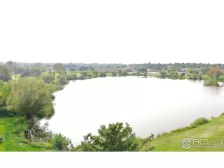 Photo #2: 924144 Listing