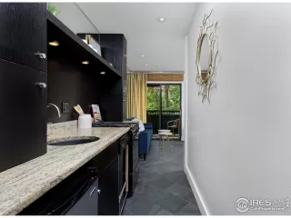 Photo #4: 924157 Listing