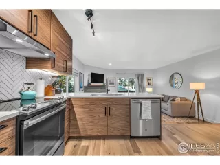 Photo #2: 924216 Listing 