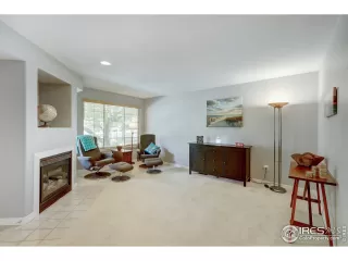 Photo #5: 924242 Listing