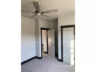 Photo #4: 924491 Listing