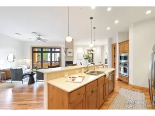 Photo #3: 924493 Listing