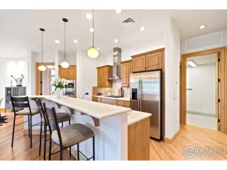 Photo #4: 924493 Listing