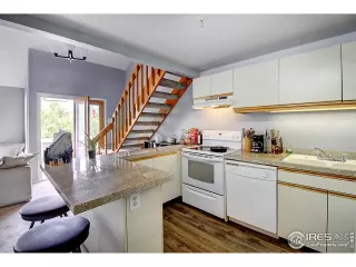 Photo #6: 924495 Listing 