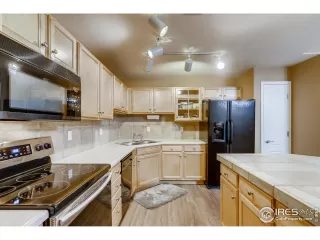 Photo #4: 924505 Listing