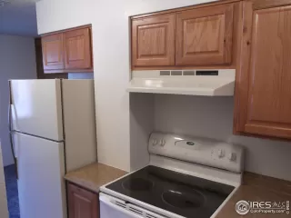 Photo #2: 924537 Listing