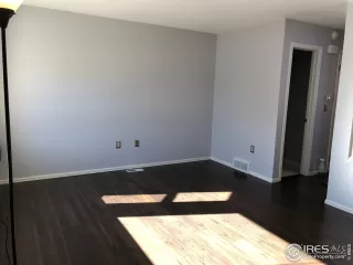 Photo #4: 924707 Listing