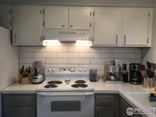 Photo #5: 924707 Listing