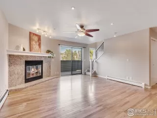 Photo #2: 924837 Listing