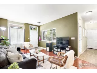 Photo #5: 924852 Listing