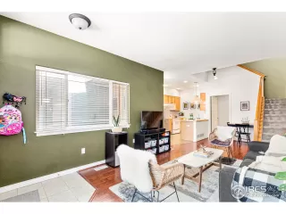 Photo #6: 924852 Listing