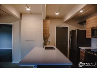 Photo #5: 924877 Listing