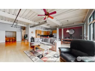 Photo #4: 924915 Listing