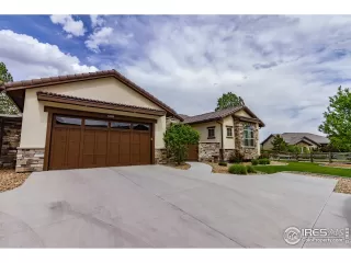 Photo #1: 925049 Listing