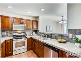 Photo #3: 925057 Listing