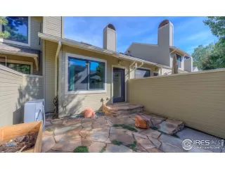 Photo #5: 925063 Listing 
