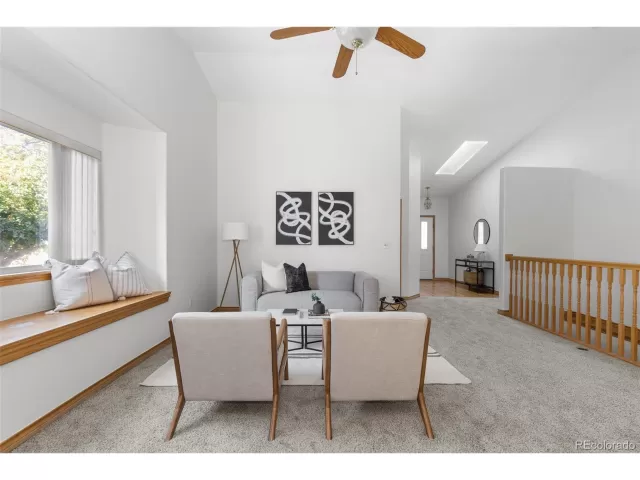 MLS: 9250703 Condo For Sale