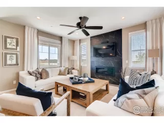 Photo #4: 925077 Listing