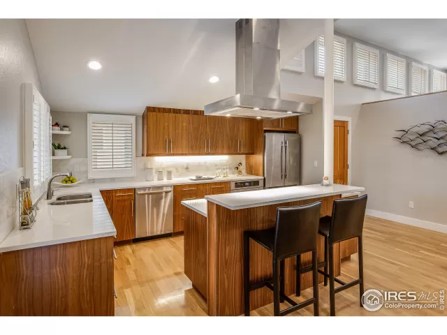 MLS: 925099 Condo For Sale