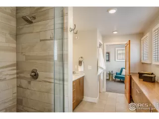 Photo #4: 925099 Listing 