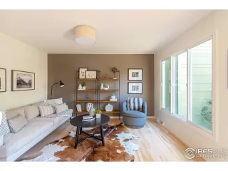 Photo #2: 925121 Listing