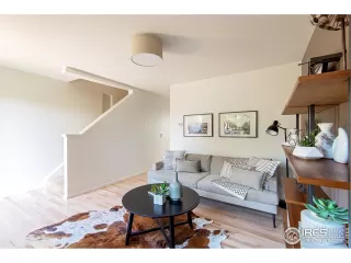 Photo #4: 925121 Listing