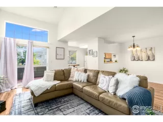 Photo #2: 925138 Listing