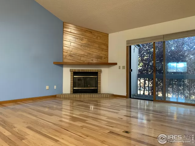 MLS: 925158 Condo For Sale