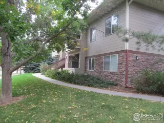 Photo #2: 925177 Listing