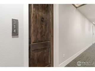 Photo #6: 925189 Listing