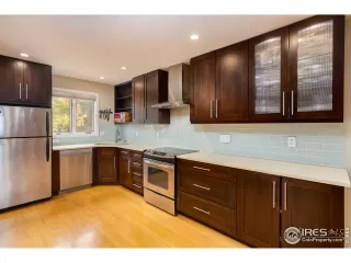 Photo #6: 925252 Listing