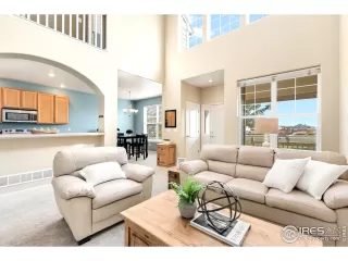 Photo #6: 925256 Listing